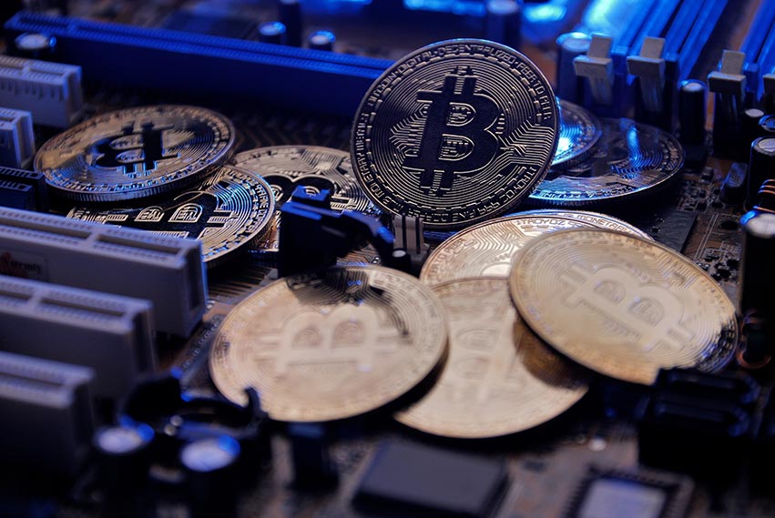 Coinbase Hit by Cyberattack Faces $400M Loss