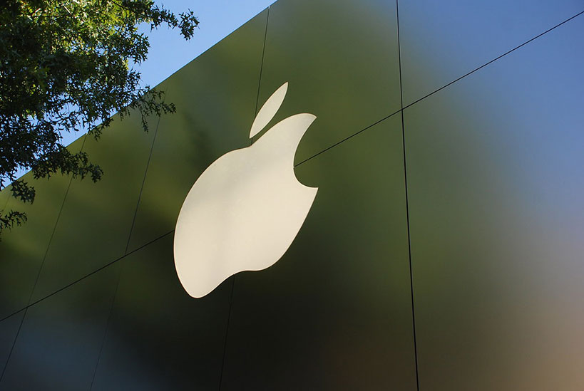 Apple Names Insider Sabih Khan as New COO
